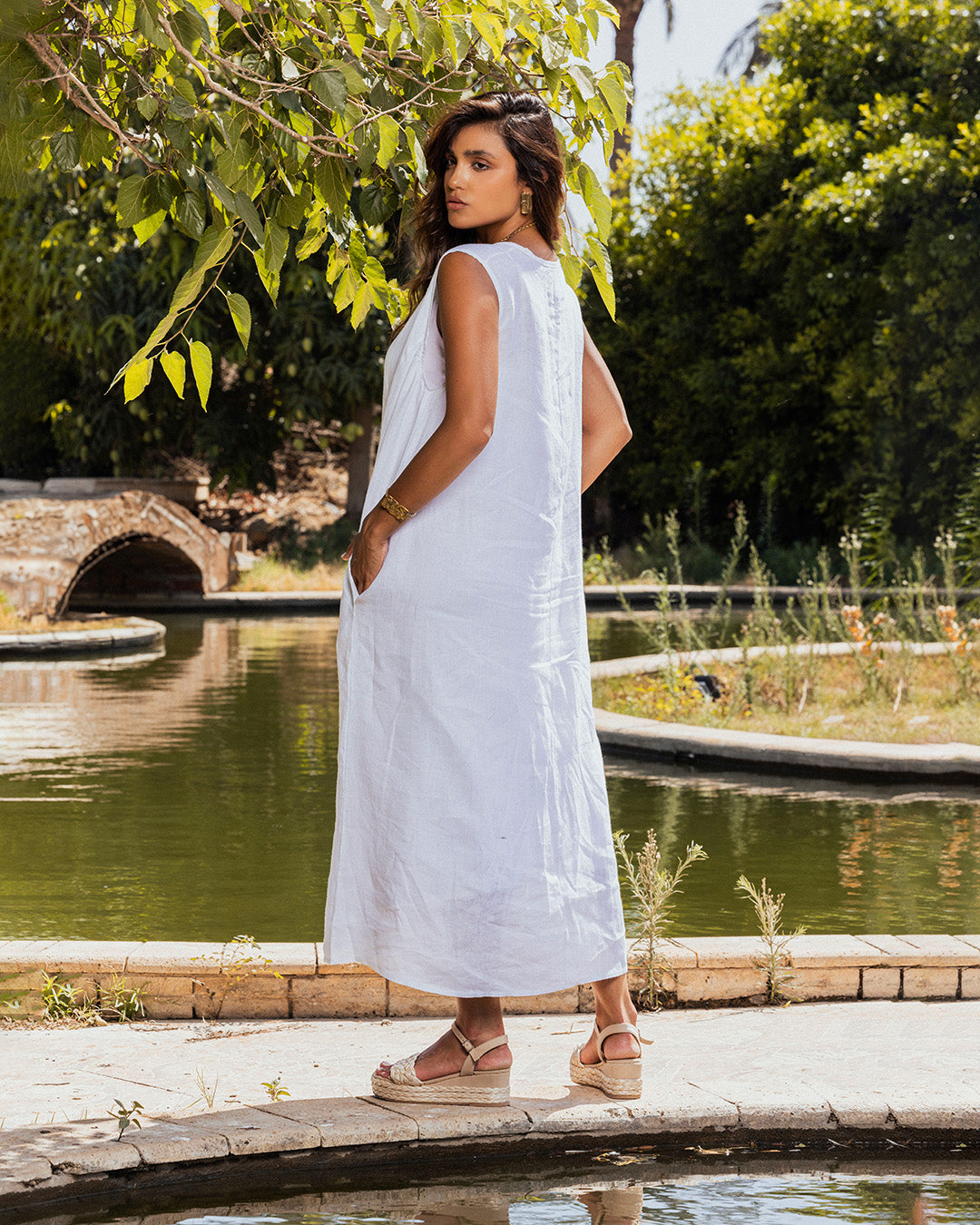 Cut linen dress white