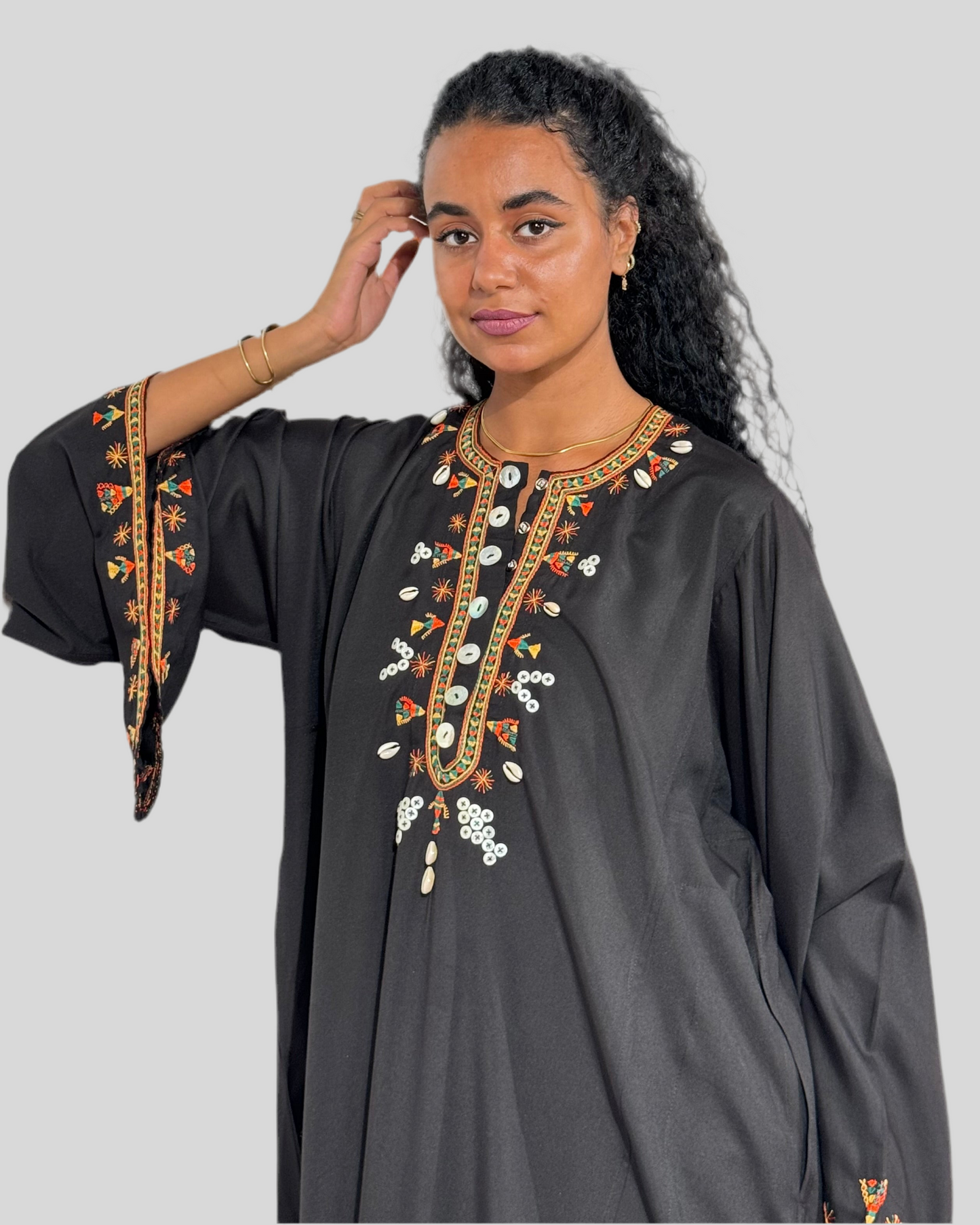 Siwa Muse “ Black Shells “