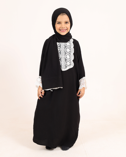 Mini Black Lace Embroidered Essdal